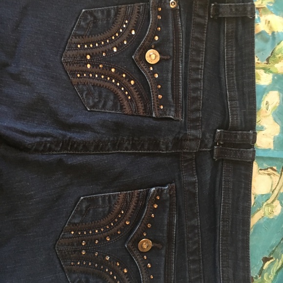 Jeans - Picture 3 of 3